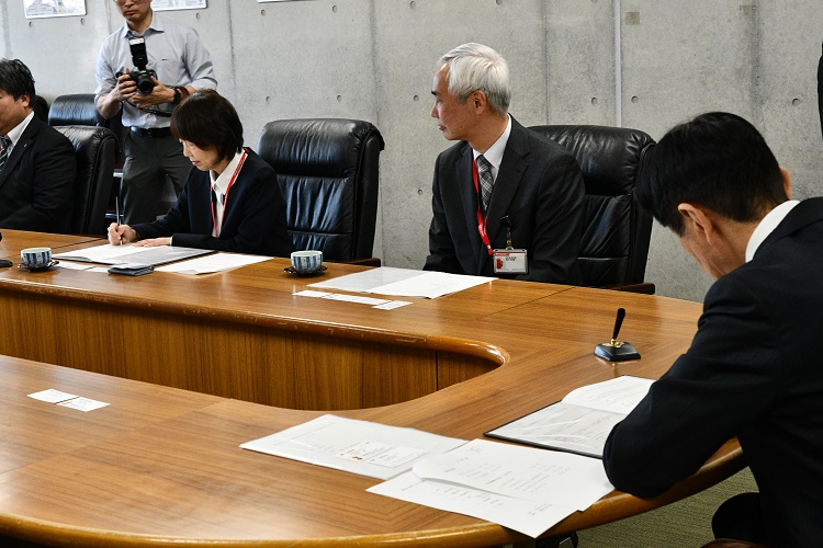 豊後大野市と日本郵便株式会社との包括連携協定締結式